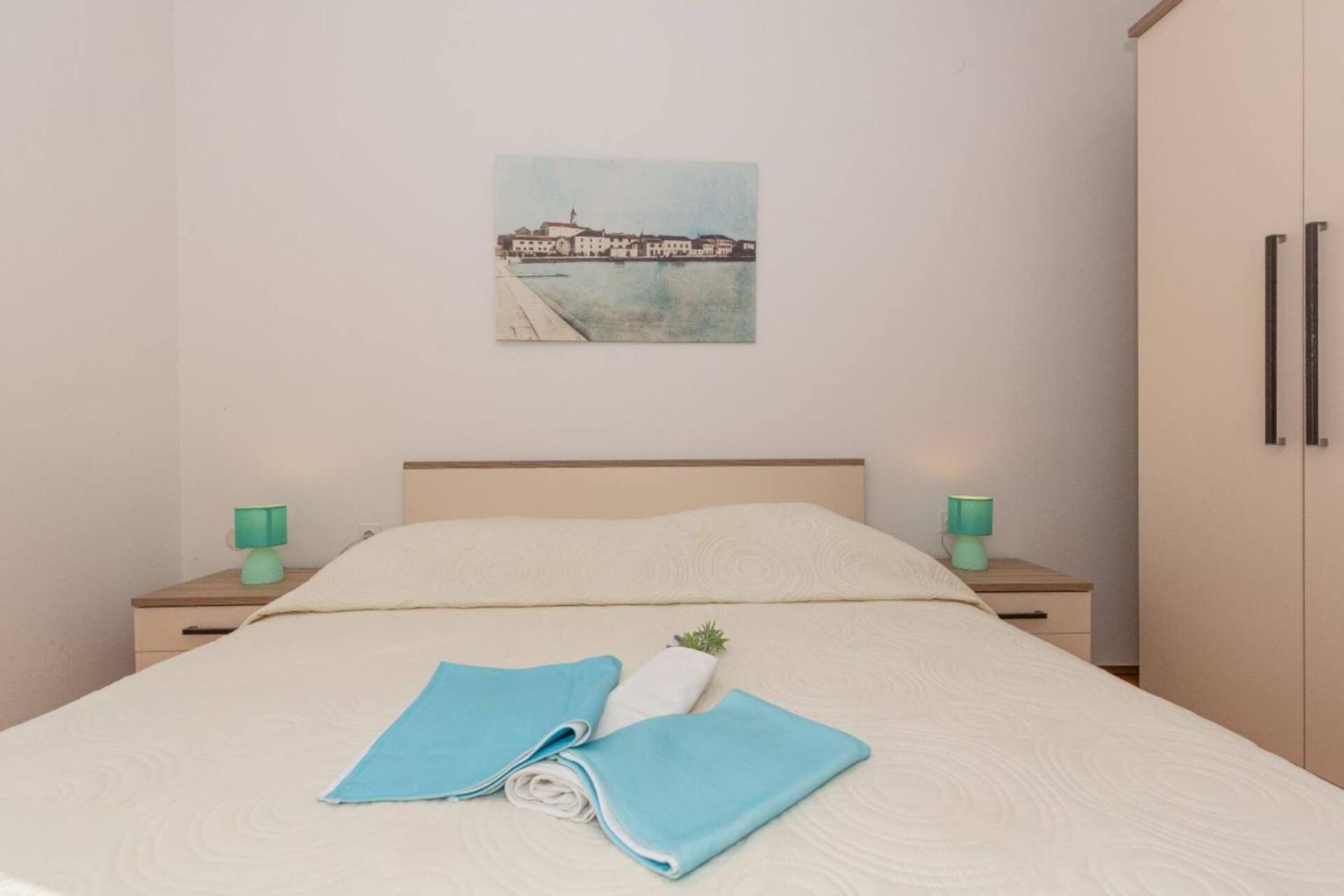 Three Bedroom Apartment In Biograd 比奥格勒·纳·莫鲁 外观 照片