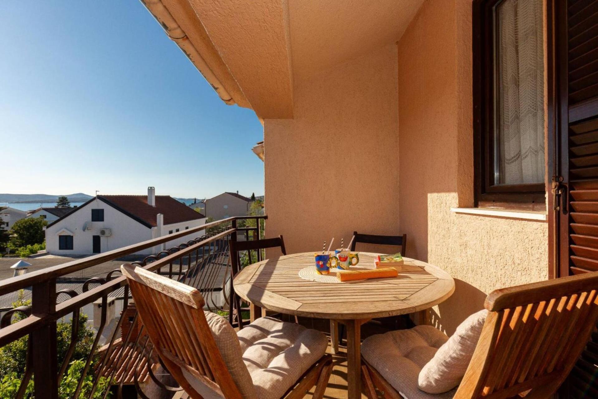 Three Bedroom Apartment In Biograd 比奥格勒·纳·莫鲁 外观 照片