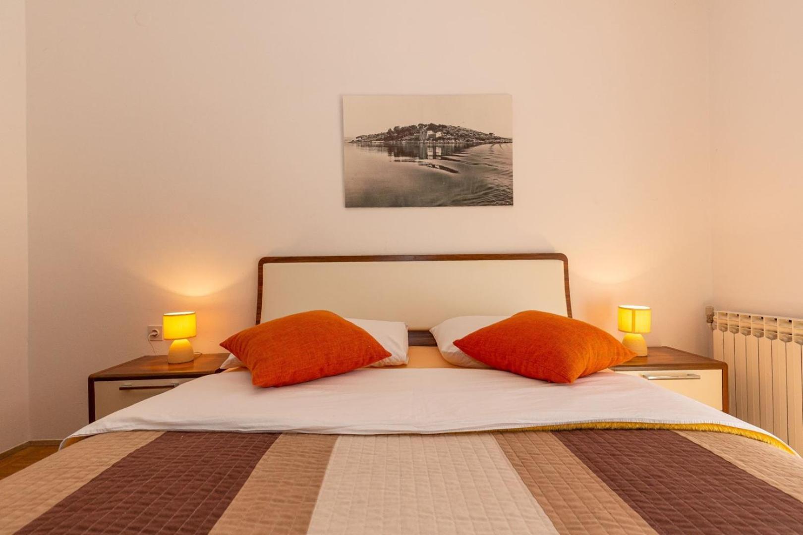 Three Bedroom Apartment In Biograd 比奥格勒·纳·莫鲁 外观 照片