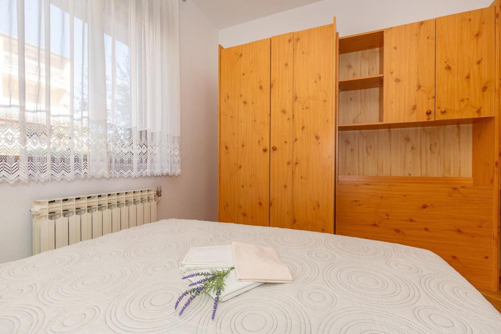 Three Bedroom Apartment In Biograd 比奥格勒·纳·莫鲁 外观 照片