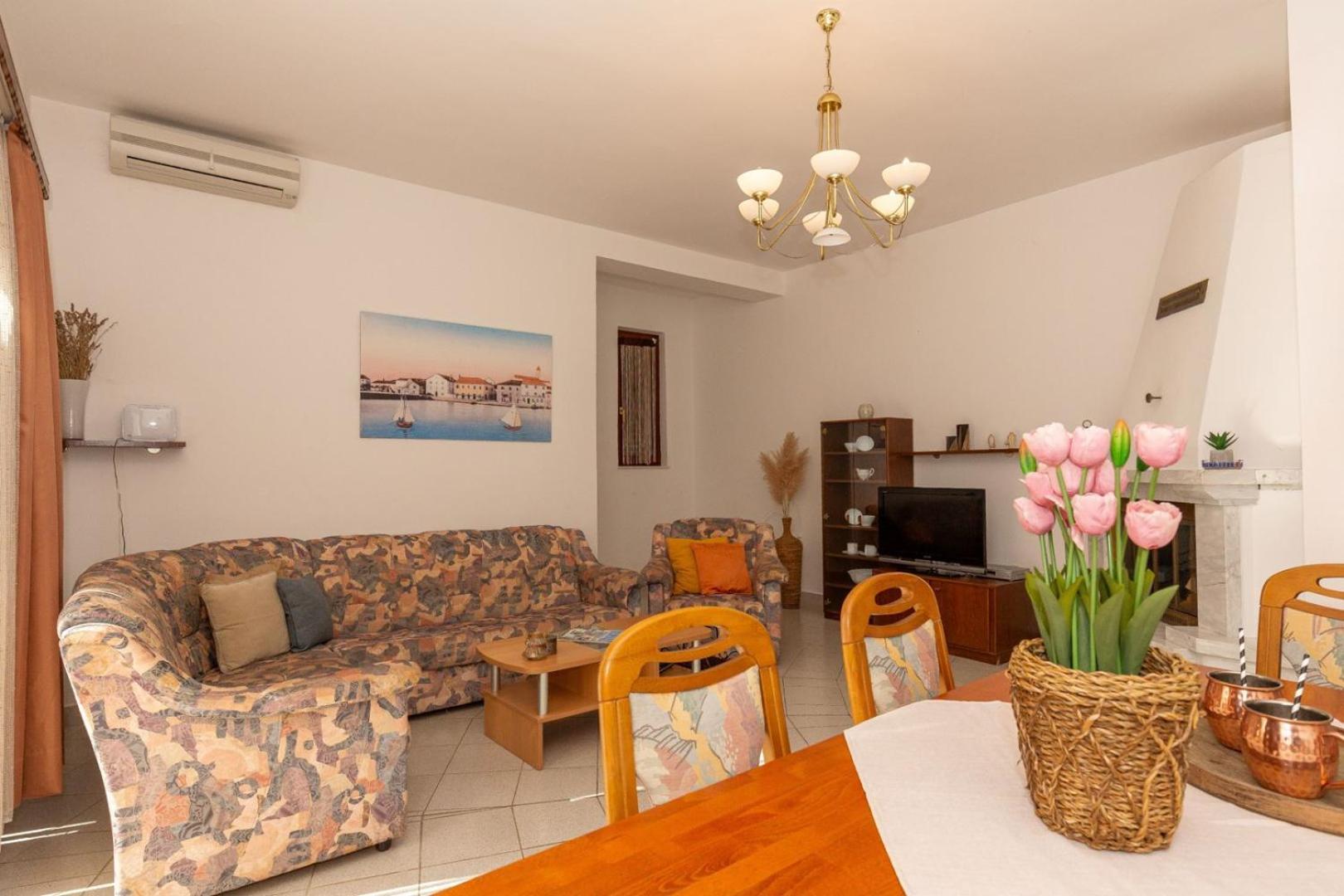 Three Bedroom Apartment In Biograd 比奥格勒·纳·莫鲁 外观 照片