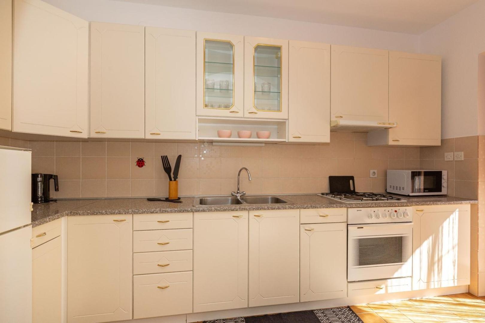 Three Bedroom Apartment In Biograd 比奥格勒·纳·莫鲁 外观 照片