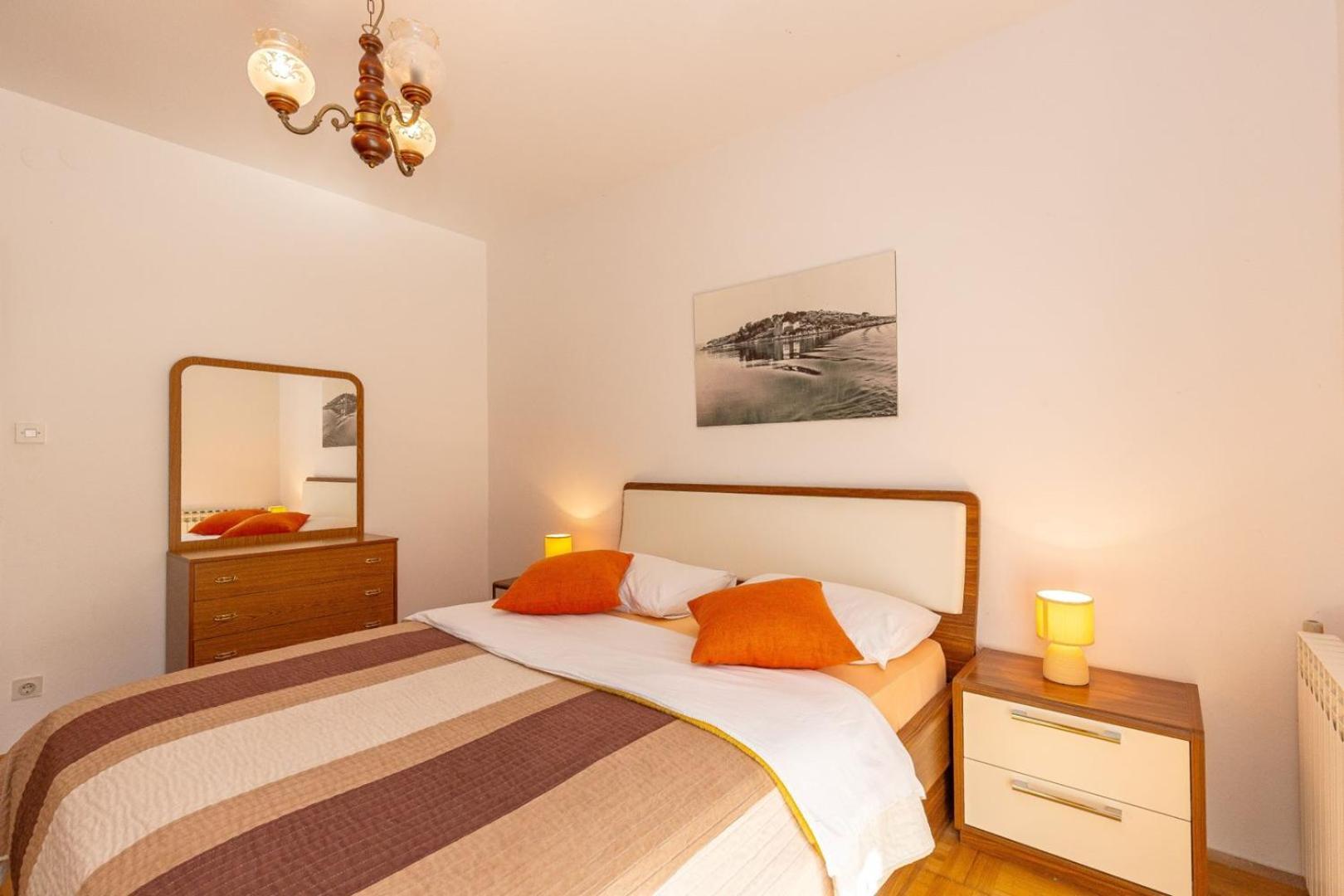 Three Bedroom Apartment In Biograd 比奥格勒·纳·莫鲁 外观 照片